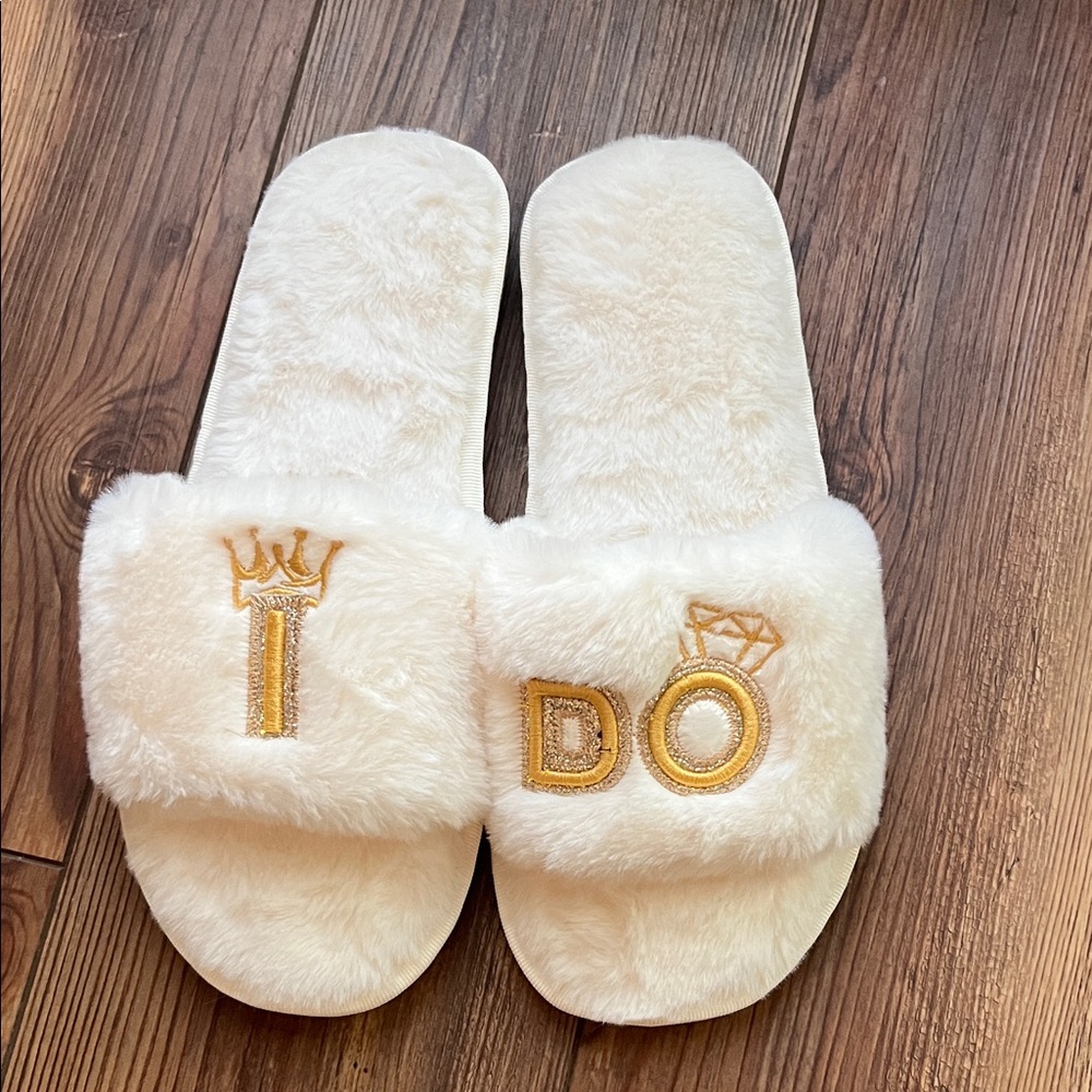 NEW Cream Furry “I Do” Wedding Slippers – Bridal